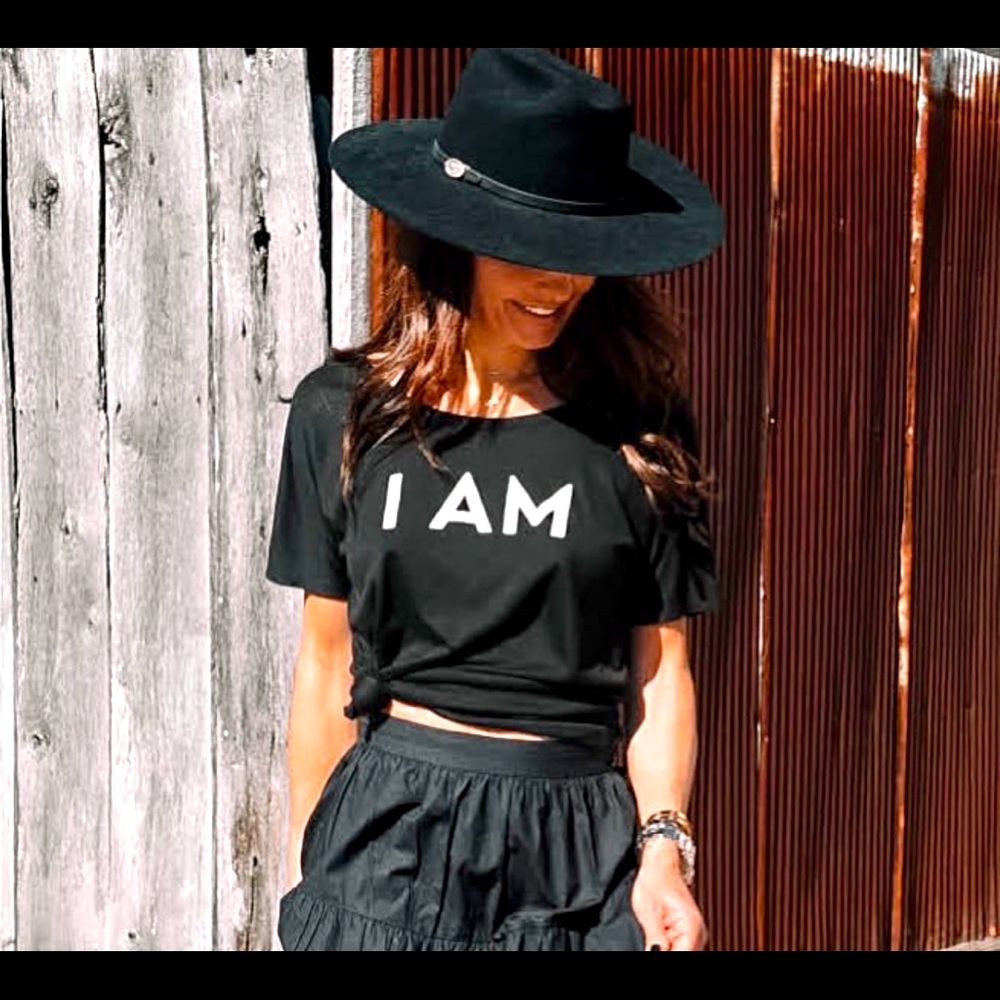 Off the Shoulder IAM shirt